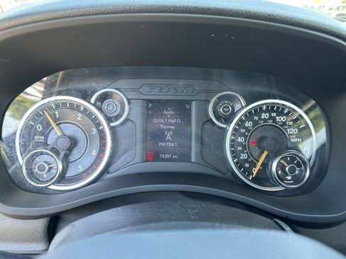 Used 2022 RAM 5500 Tradesman RWD image 12