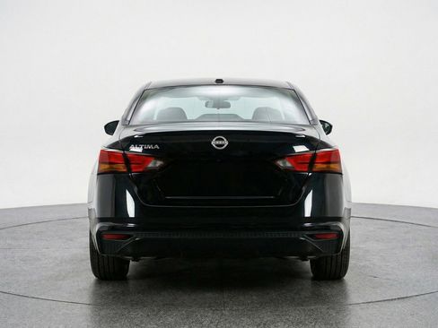 Used 2025 Nissan Altima 2.5 SV image 7