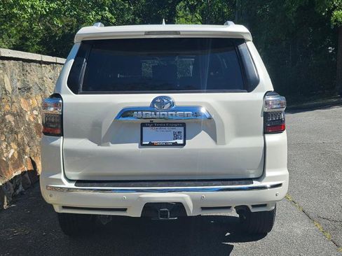 Used 2018 Toyota 4Runner Limited AWD/4WD image 8