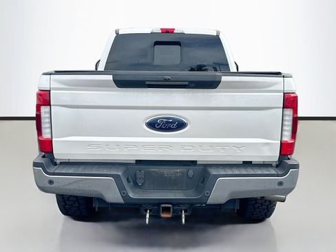 Used 2018 Ford F250 Lariat w/ Lariat Ultimate Package AWD/4WD image 6