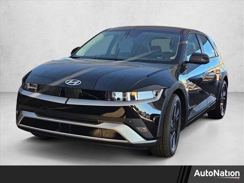 New 2026 Hyundai Ioniq 5 SE image 1