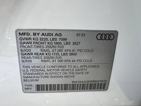 Used 2024 Audi Q8 e-tron Premium Plus w/ Premium Plus Package AWD/4WD image 34