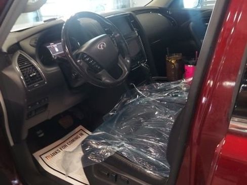Used 2021 INFINITI QX80 Luxe w/ Cargo Package image 5
