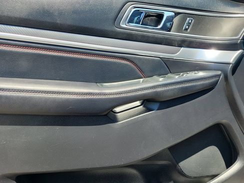 Used 2017 Ford Explorer Sport AWD/4WD image 10