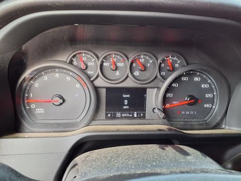 Used 2025 Chevrolet Silverado 2500 Custom w/ Custom Value Package AWD/4WD image 27