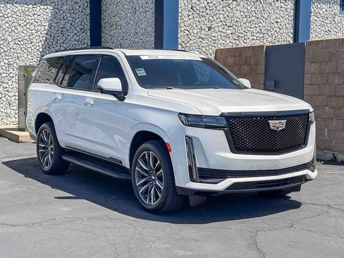 Certified 2022 Cadillac Escalade Sport AWD/4WD image 5