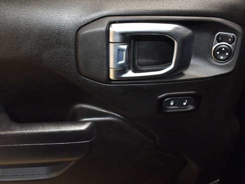 Used 2024 Jeep Wrangler Unlimited Sport AWD/4WD image 19