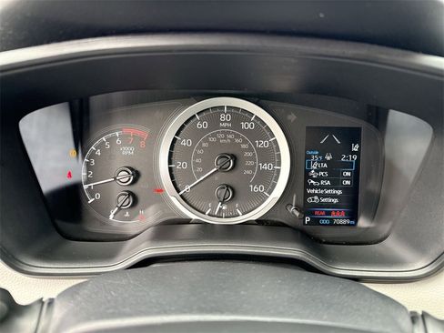 Used 2022 Toyota Corolla LE image 15