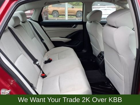 Used 2018 Honda Accord EX image 26