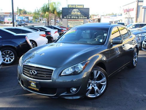 Used 2013 INFINITI M37 w/ Premium Pkg RWD image 39