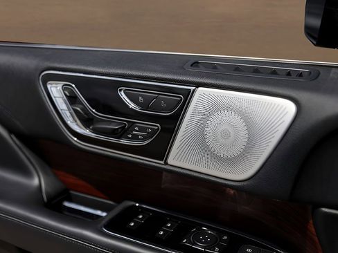 Used 2023 Lincoln Navigator L Reserve AWD/4WD image 23