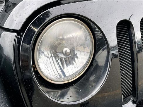 Used 2014 Jeep Wrangler Unlimited Sport w/ Power Convenience Group image 29