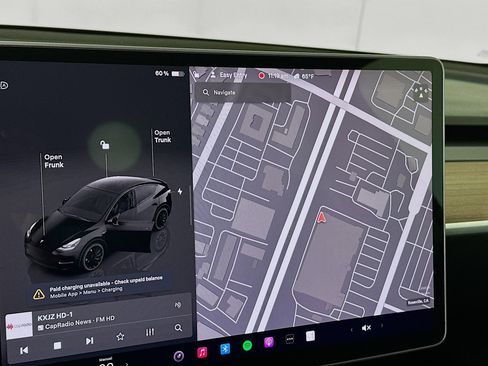 Used 2023 Tesla Model Y Performance image 19