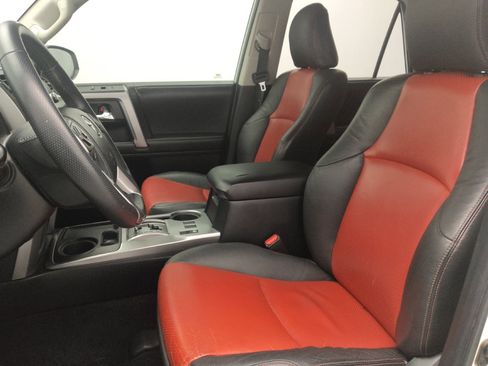 Used 2017 Toyota 4Runner SR5 image 17