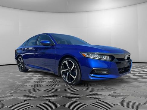 Used 2019 Honda Accord Sport image 2