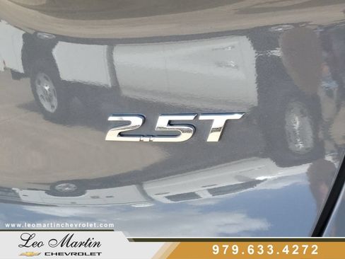 Used 2023 Hyundai Santa Fe Limited FWD image 5
