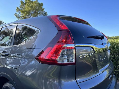 Used 2016 Honda CR-V SE image 12