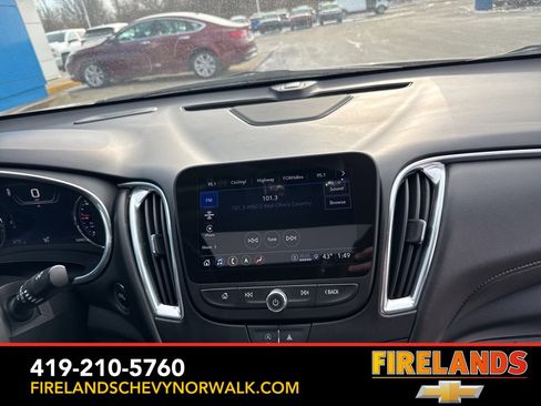 Certified 2023 Chevrolet Malibu LT w/ Driver Confidence Package image 22