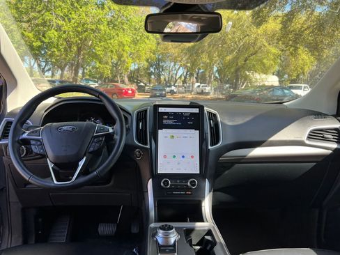 Used 2024 Ford Edge SEL image 30