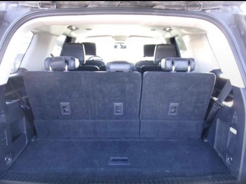 Used 2024 Ford Expedition XLT image 5