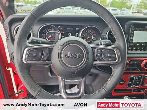 Used 2020 Jeep Gladiator Overland AWD/4WD image 13