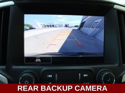Used 2022 GMC Terrain SLT w/ GMC Pro Grade Package AWD/4WD image 6