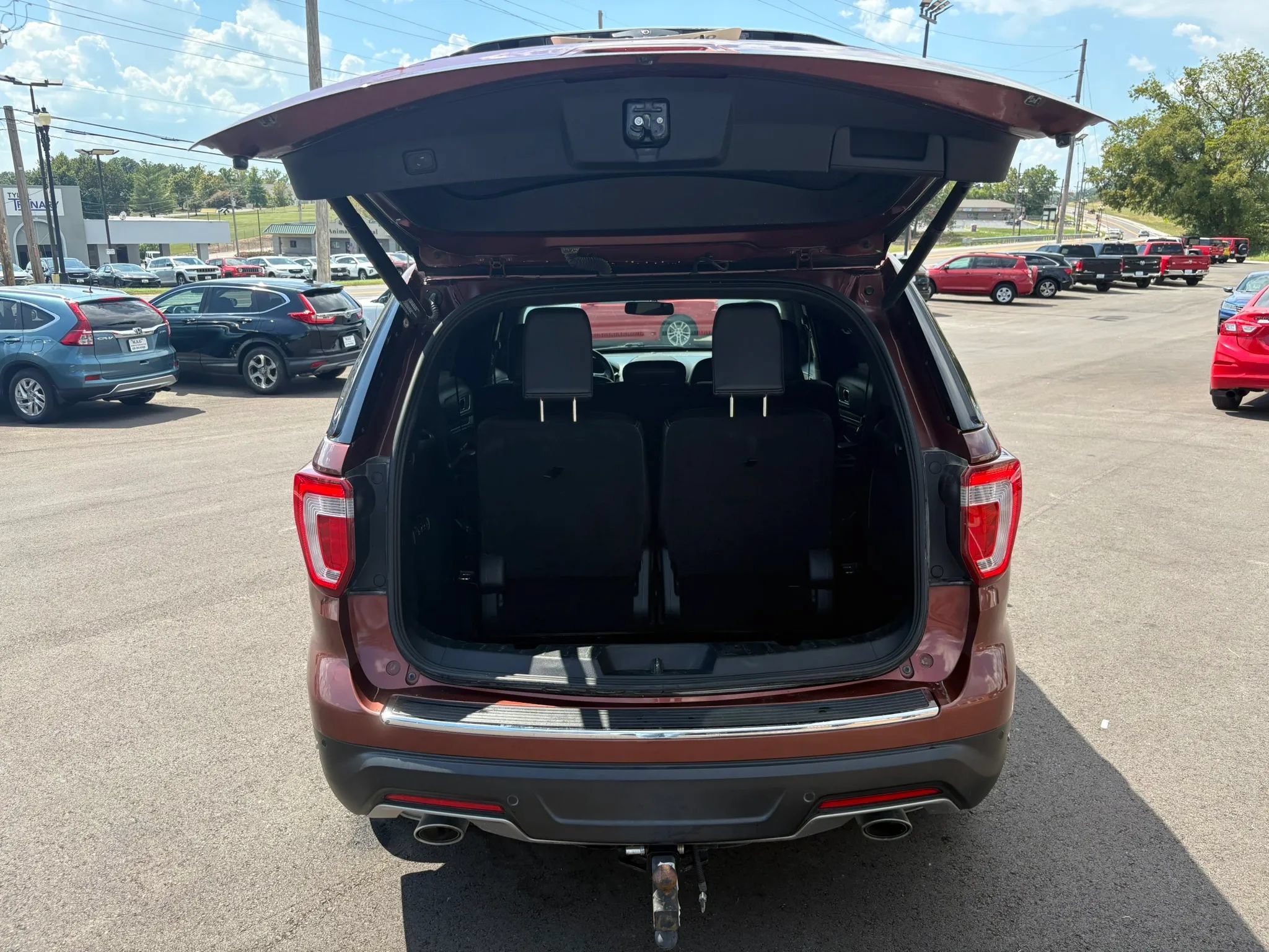 Used 2018 Ford Explorer Limited FWD image 34