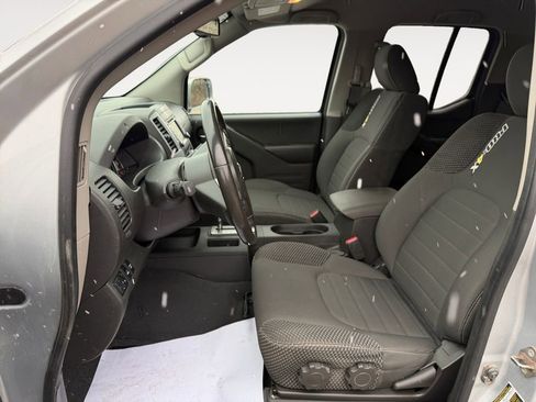 Used 2019 Nissan Frontier PRO-4X image 13