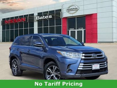 Used 2019 Toyota Highlander LE