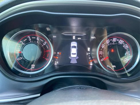 Used 2019 Dodge Challenger R/T RWD image 13