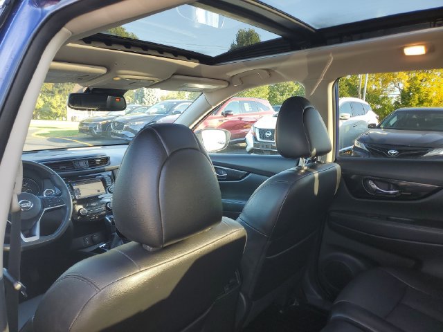 Used 2017 Nissan Rogue SL AWD/4WD image 11