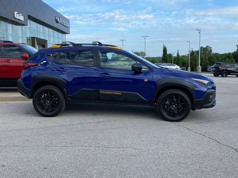Used 2024 Subaru Crosstrek 2.5i Wilderness w/ Crosstrek Mirror Package AWD/4WD image 8
