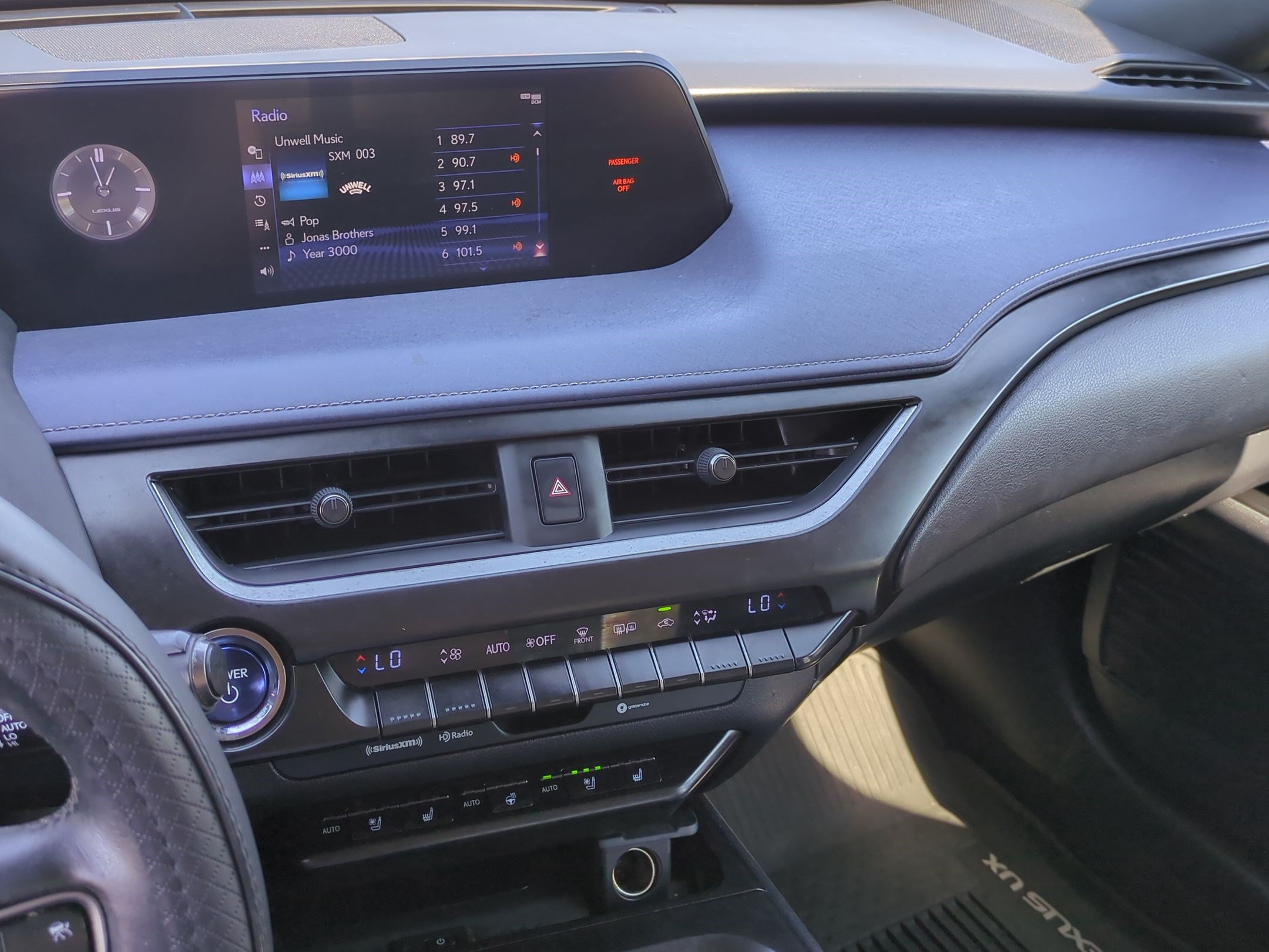 Used 2020 Lexus UX 250h w/ Premium Package AWD/4WD image 23