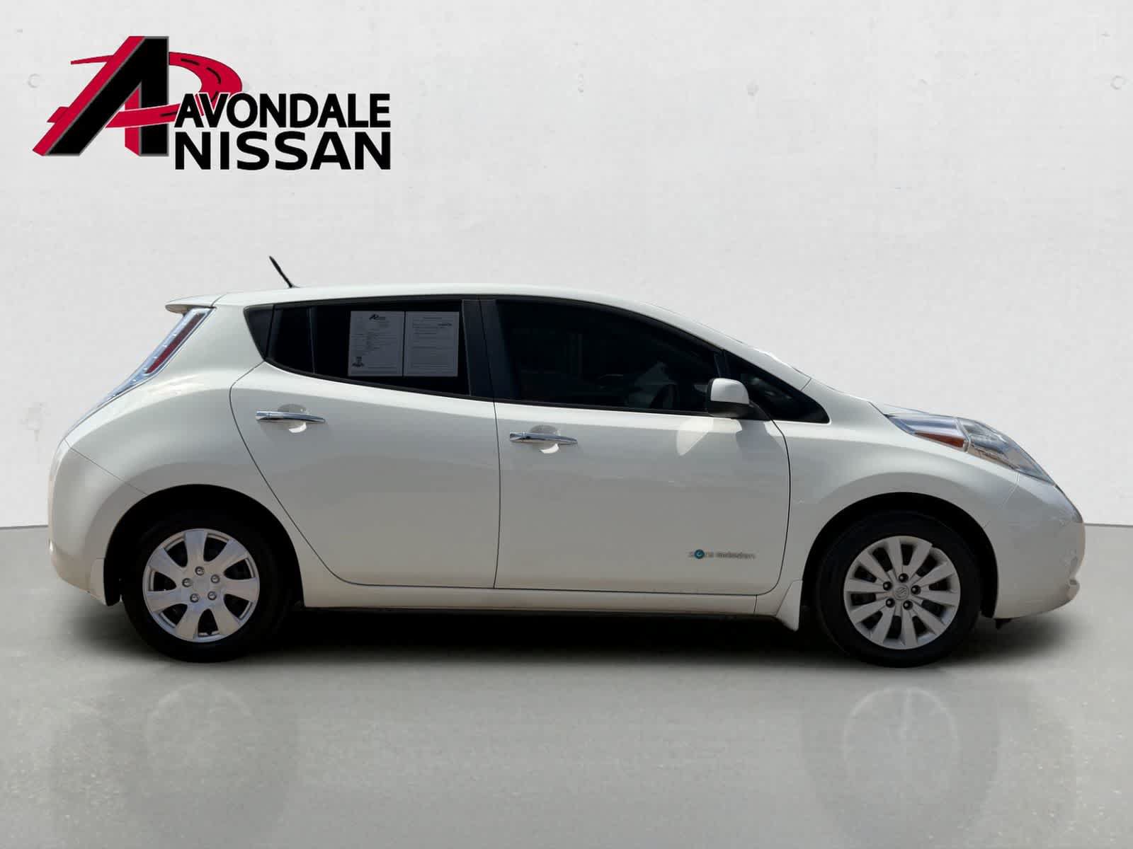 Certified 2017 Nissan Leaf S w/ Charge Package FWD image 7