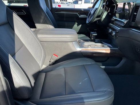 Certified 2025 GMC Sierra 1500 Elevation w/ Elevation Premium Package image 18
