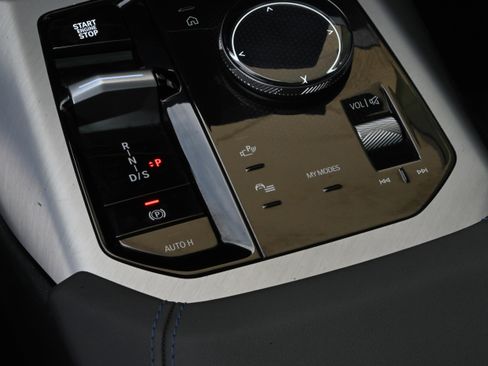 Certified 2025 BMW X3 M50 w/ Premium Package image 19