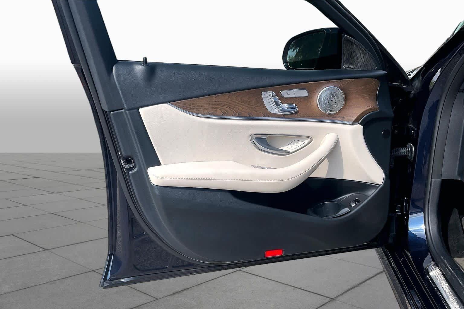 Used 2022 Mercedes-Benz E 350 Sedan image 22