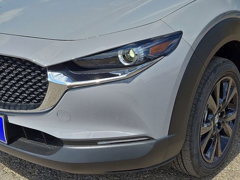 New 2025 MAZDA CX-30 AWD 2.5 S w/ Select Sport Pkg image 9