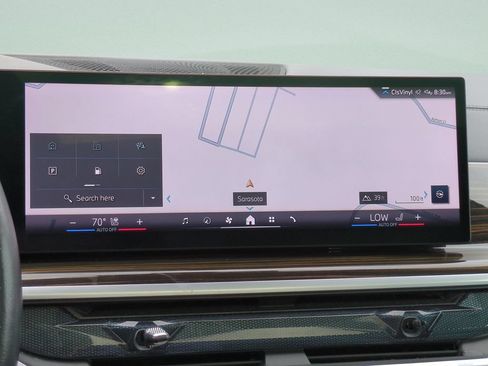 Used 2025 BMW X7 xDrive40i AWD/4WD image 19