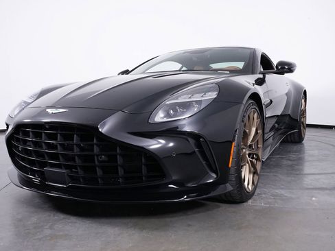 New 2026 Aston Martin V8 Vantage Base image 25