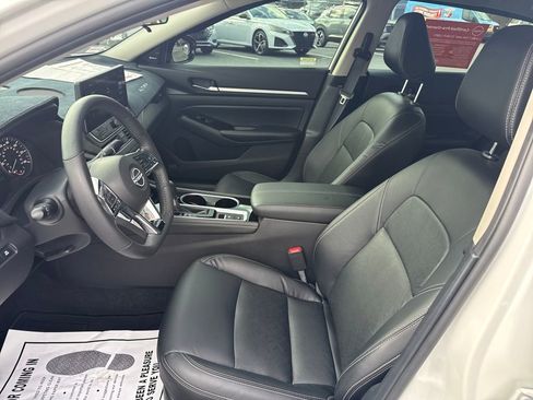 Used 2024 Nissan Altima 2.5 SL image 10