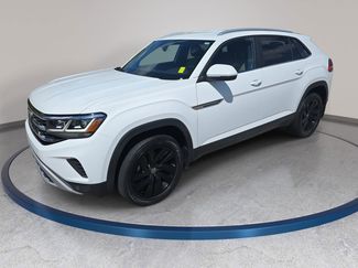 Used 2022 Volkswagen Atlas Cross Sport SE w/ Black Wheel Package video 1