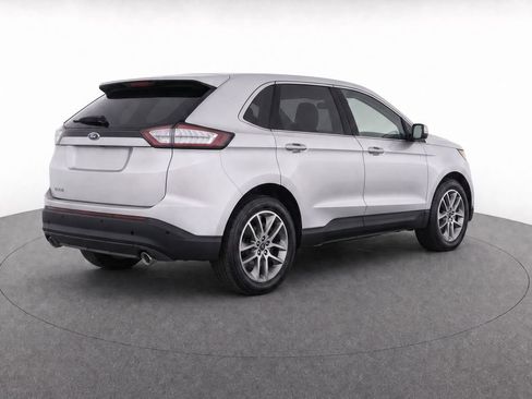 Used 2017 Ford Edge Titanium w/ Equipment Group 301A FWD image 3