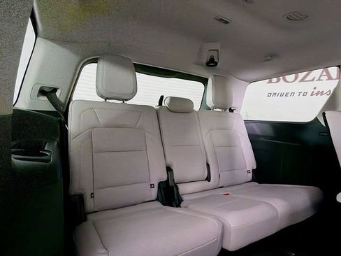 New 2026 Lincoln Navigator Premiere AWD/4WD image 31
