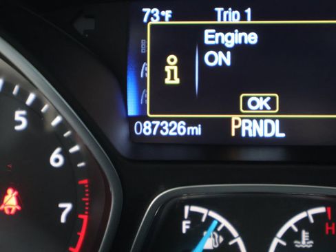 Used 2015 Ford Focus SE w/ SE Cold Weather Package FWD image 37