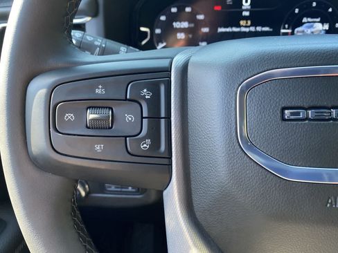 Used 2024 GMC Yukon Denali AWD/4WD image 20