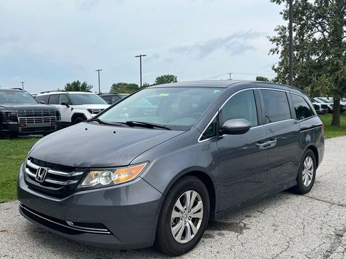 Used 2016 Honda Odyssey SE image 1