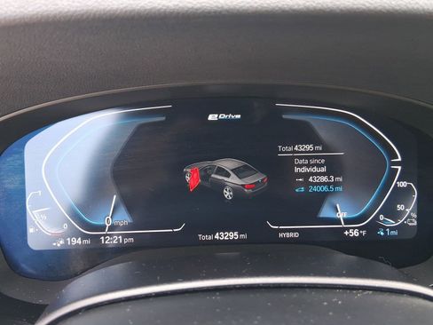 Certified 2023 BMW 530e w/ Executive Package image 20