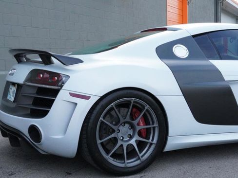 Used 2012 Audi R8 GT image 31