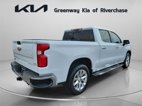 Used 2022 Chevrolet Silverado 1500 LTZ w/ LTZ Premium Package image 6